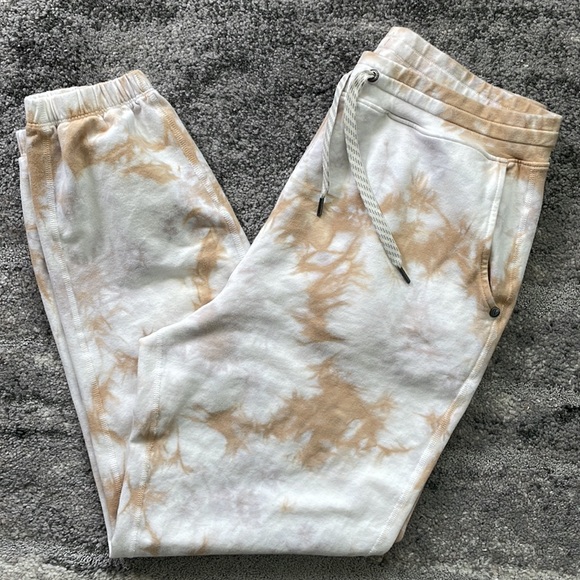 Vuori Pants - Rare Vuori Tan Tie Dye Joggers Womens Medium